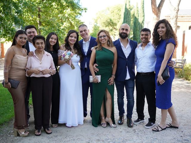 La boda de Jhonatan  y Karolina  en Madrid, Madrid 15