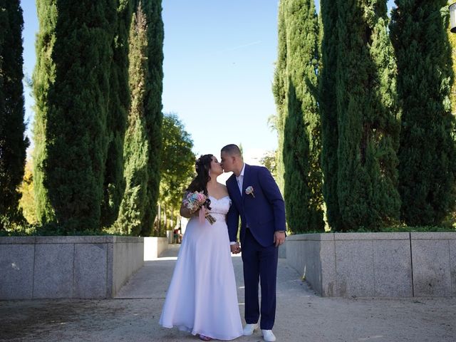 La boda de Jhonatan  y Karolina  en Madrid, Madrid 16