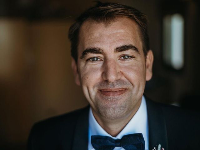 La boda de Raúl  y Mari en Alella, Barcelona 24