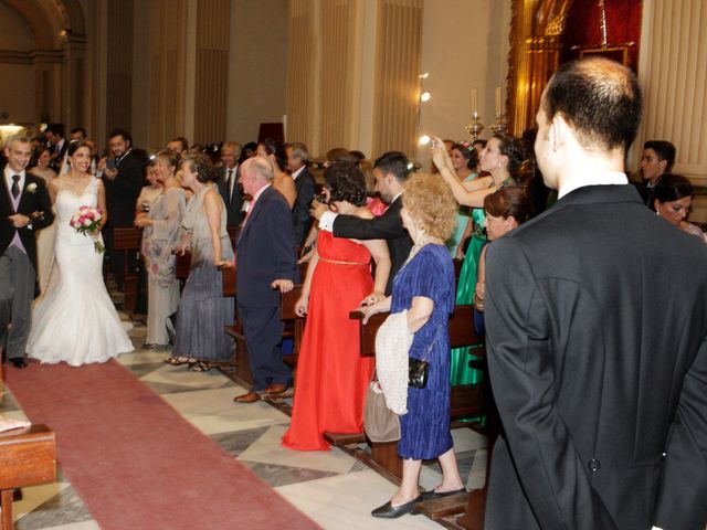 La boda de Alberto y Cristina en Sevilla, Sevilla 12