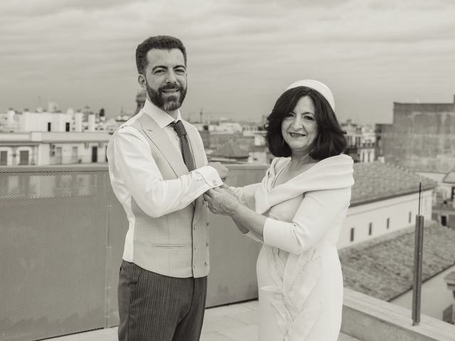 La boda de ANTONIO y IOLANDA en Sevilla, Sevilla 16