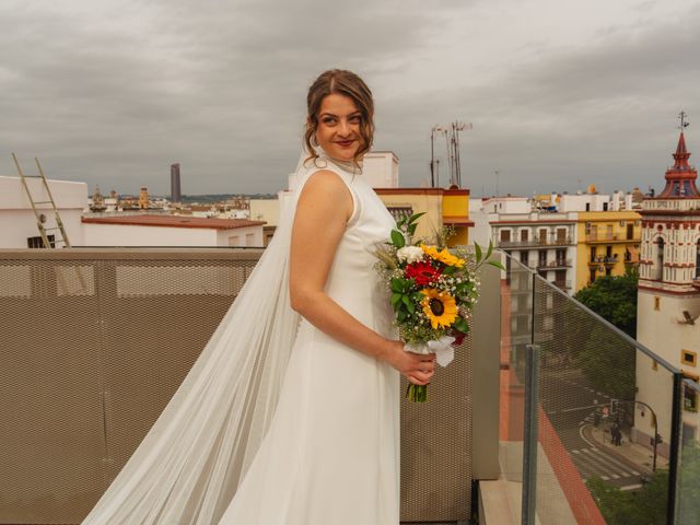 La boda de ANTONIO y IOLANDA en Sevilla, Sevilla 25