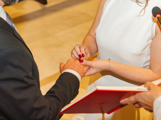 La boda de ANTONIO y IOLANDA en Sevilla, Sevilla 39