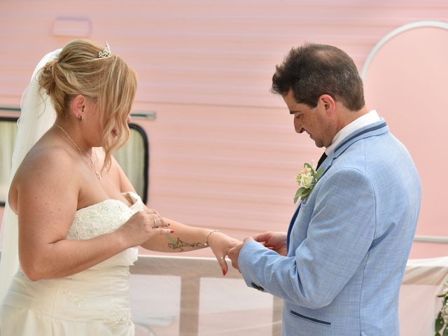 La boda de Sergio y Raquel en Arenys De Munt, Barcelona 36