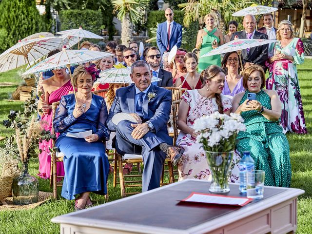 La boda de Héctor y Lara en Talamanca Del Jarama, Madrid 60