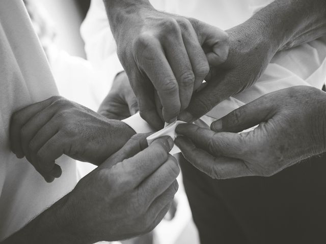 La boda de Álvaro y Elena en Cangas De Onis, Asturias 6