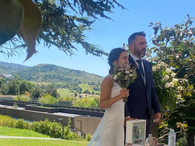 La boda de Mikel y María  en Gorraiz, Navarra 17