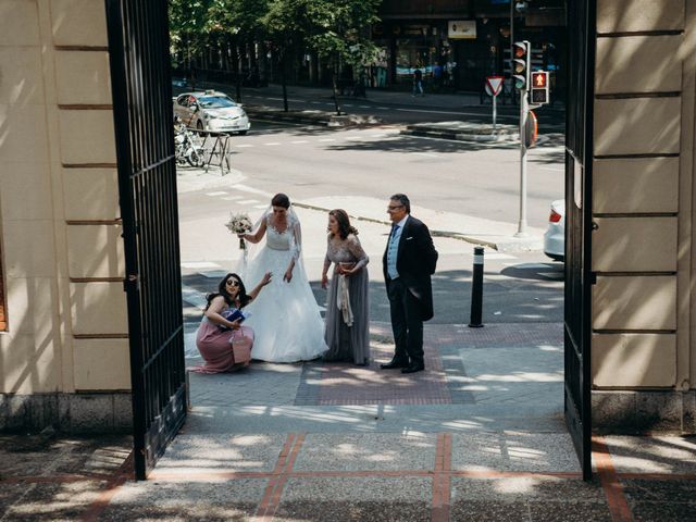 La boda de Santi y Laura en Griñon, Madrid 34