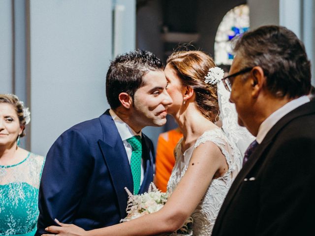 La boda de Santi y Laura en Griñon, Madrid 45