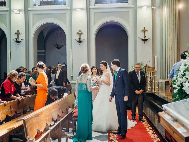 La boda de Santi y Laura en Griñon, Madrid 57