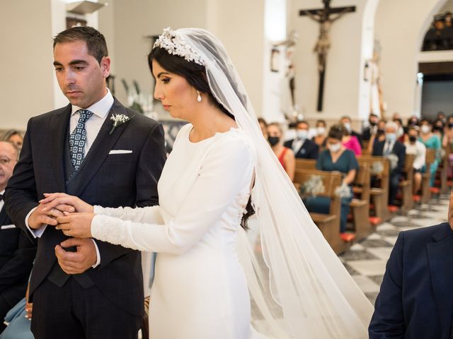La boda de Antonio y Paqui en Jaén, Jaén 33