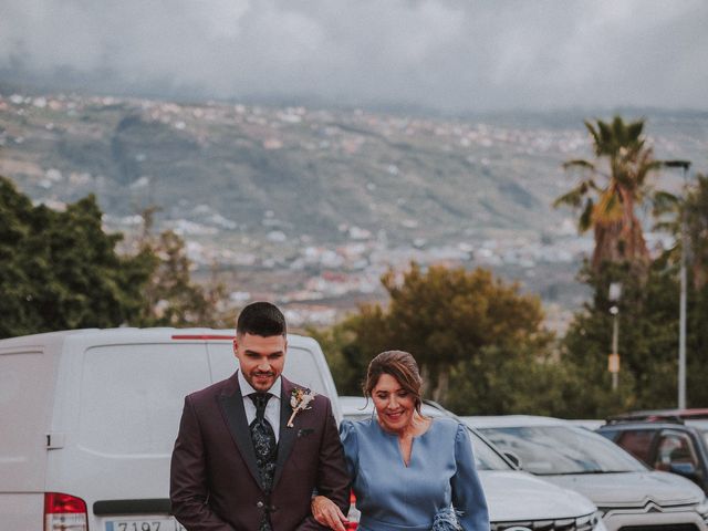 La boda de Nadine y Kevin en Puerto De La Cruz, Santa Cruz de Tenerife 31