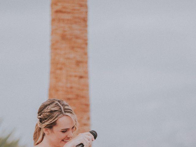 La boda de Nadine y Kevin en Puerto De La Cruz, Santa Cruz de Tenerife 39