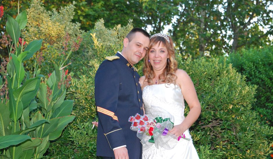 La boda de Borja y Reyes en Valladolid, Valladolid