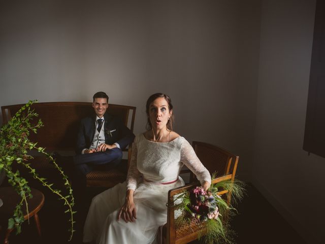 La boda de Marc y Mireia en Terrassa, Barcelona 106