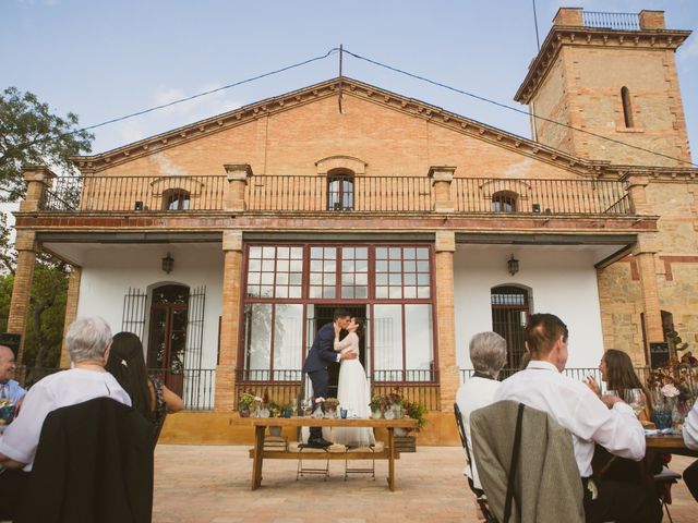 La boda de Marc y Mireia en Terrassa, Barcelona 112