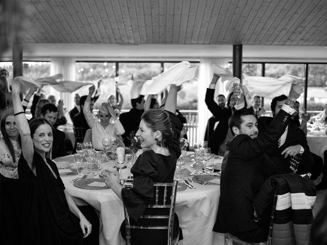 La boda de Jorge y Laura en Telleiro, A Coruña 33