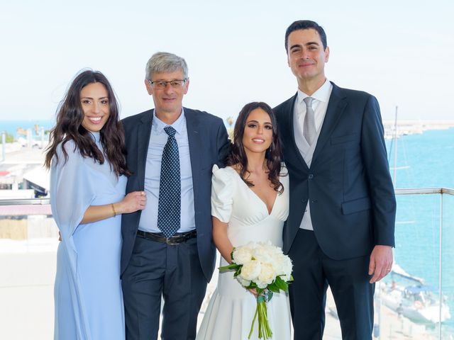 La boda de Fernando y Valentina en Valencia, Valencia 42