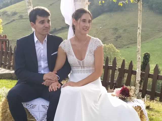 La boda de Beñat y Maialen en Zaldibia, Guipúzcoa 7