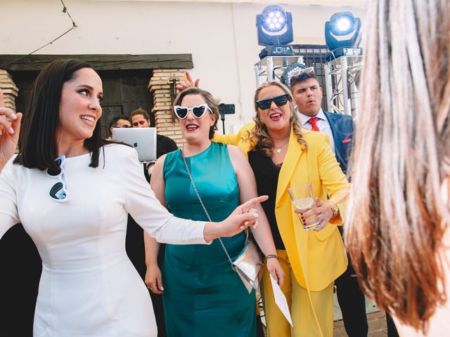 La boda de Fran y Lucia en Fuente Vaqueros, Granada 195