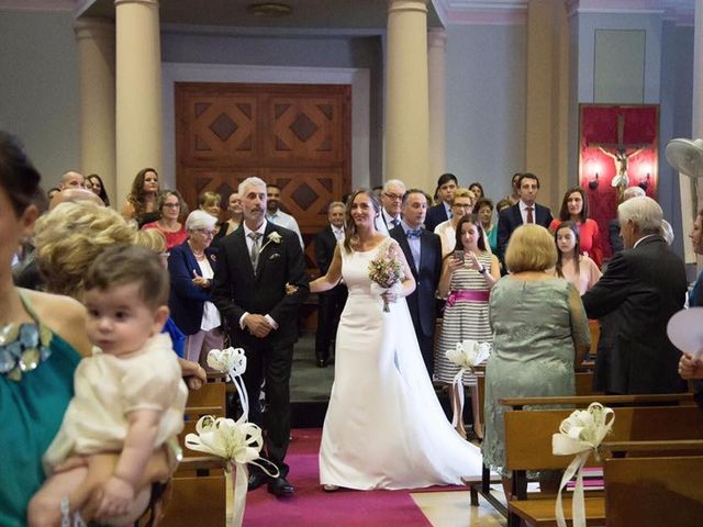 La boda de Raquel y Santi en Burriana, Castellón 10