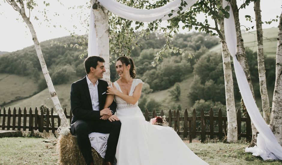 La boda de Beñat y Maialen en Zaldibia, Guipúzcoa