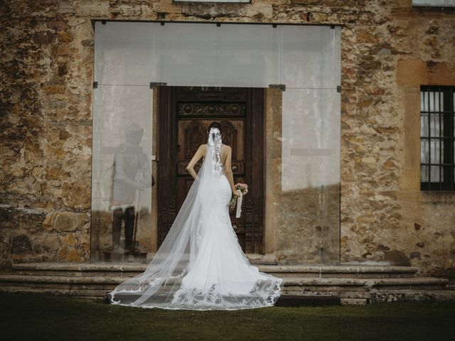 La boda de David y Tatiana en San Cucao, Asturias 18