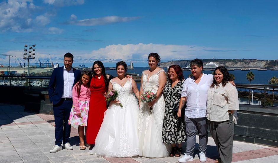 La boda de Débora  y Verónica en Bilbao, Vizcaya