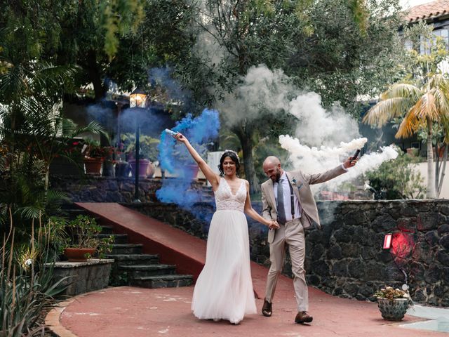La boda de Brian y Patri en Santa Cruz De Tenerife, Santa Cruz de Tenerife 11