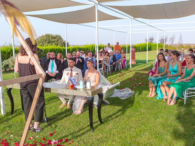 La boda de Agustín y Vicki en La Torre De Esteban Hambran, Toledo 39