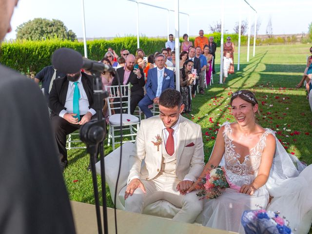 La boda de Agustín y Vicki en La Torre De Esteban Hambran, Toledo 46