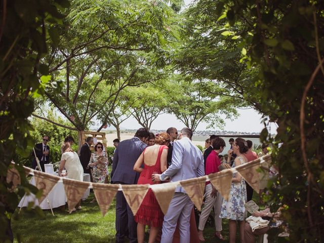 La boda de Carlos y Cristina en Mérida, Badajoz 47