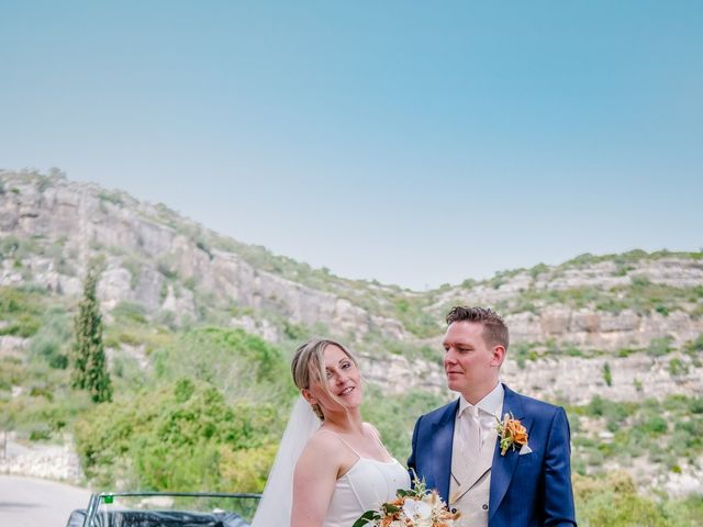 La boda de Georgina y Roel en Ulldecona, Tarragona 15