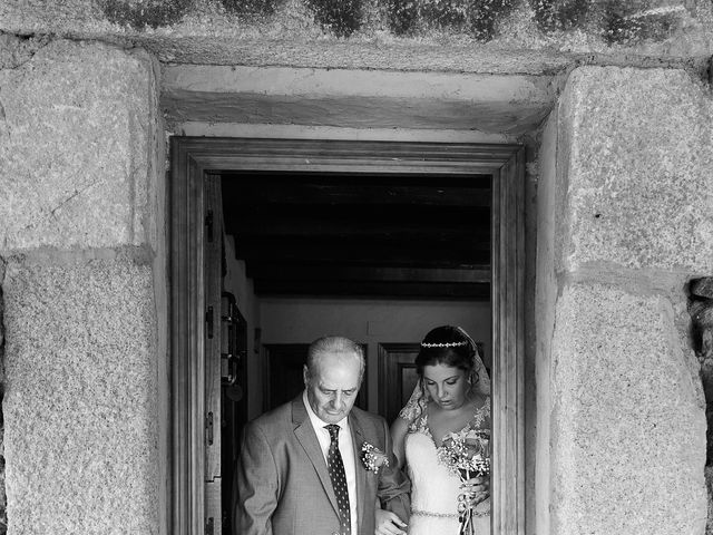 La boda de Guadalupe y Juan Manuel en Logrosan, Cáceres 31