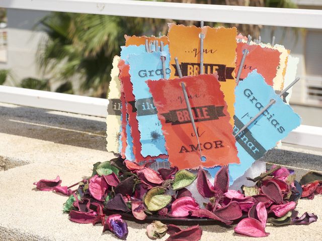 La boda de Lorenzo  y Sushila  en Valencia, Valencia 13