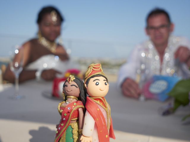 La boda de Lorenzo  y Sushila  en Valencia, Valencia 17