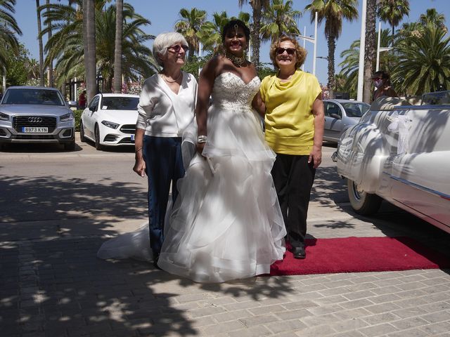 La boda de Lorenzo  y Sushila  en Valencia, Valencia 28