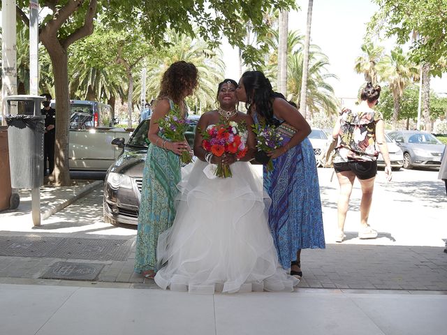 La boda de Lorenzo  y Sushila  en Valencia, Valencia 29