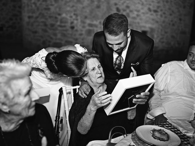 La boda de María Jesús y Álvaro en Cáceres, Cáceres 39