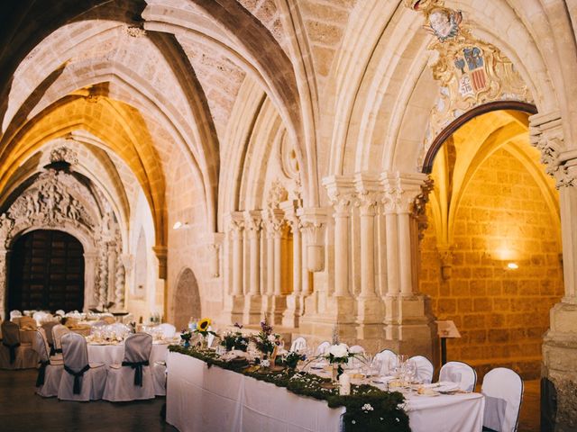 La boda de Lorenzo y Elena en Monasterio De Piedra, Zaragoza 24