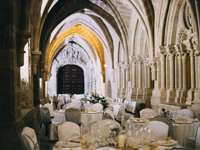 La boda de Lorenzo y Elena en Monasterio De Piedra, Zaragoza 30