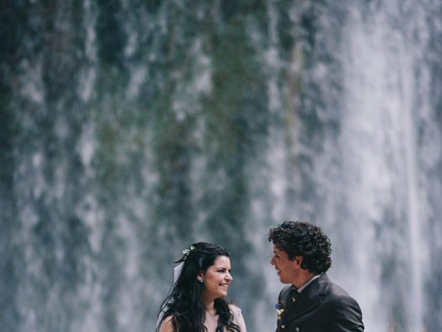 La boda de Lorenzo y Elena en Monasterio De Piedra, Zaragoza 43