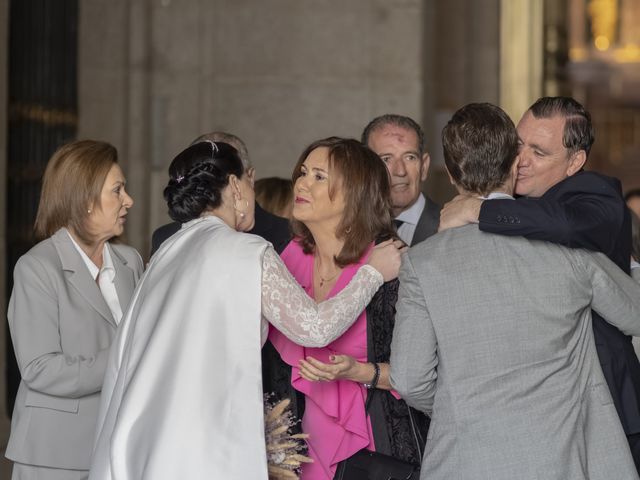 La boda de Kissy y Jesús en San Lorenzo De El Escorial, Madrid 29