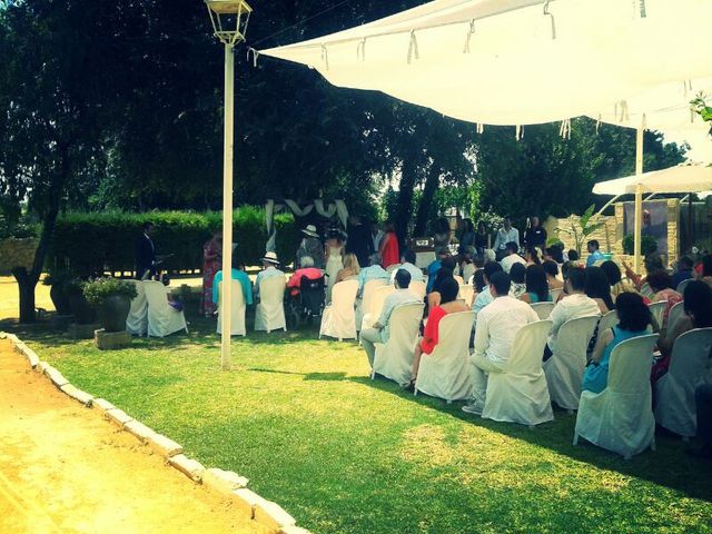 La boda de Víctor y Alejandra en Dos Hermanas, Sevilla 5