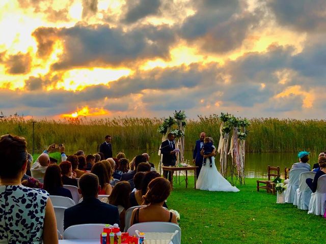 La boda de Javi y Silvia  en Valencia, Valencia 3