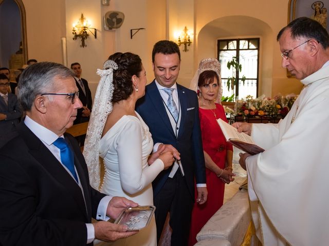 La boda de Antonio y Marisa en Carrion De Calatrava, Ciudad Real 28