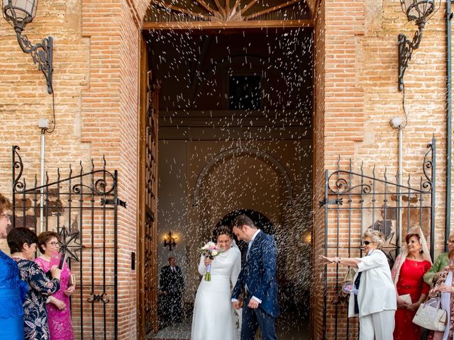 La boda de Antonio y Marisa en Carrion De Calatrava, Ciudad Real 33