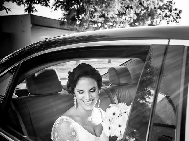 La boda de Manuel y Beatriz en Alcala De Guadaira, Sevilla 19