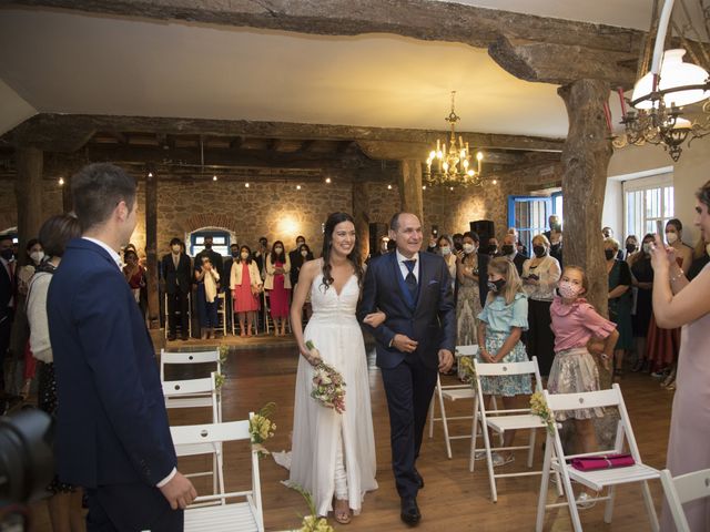 La boda de Jennifer y Javier en Hazas De Cesto, Cantabria 22