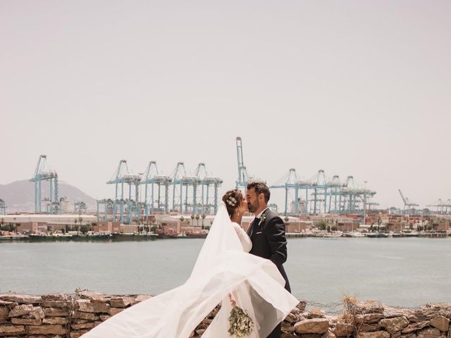 La boda de Víctor y Azahara en Algeciras, Cádiz 1